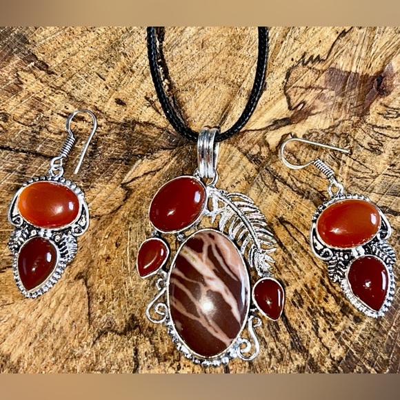Coco Jasper & Carnelian Pendant & Earrings - Picture 5 of 8